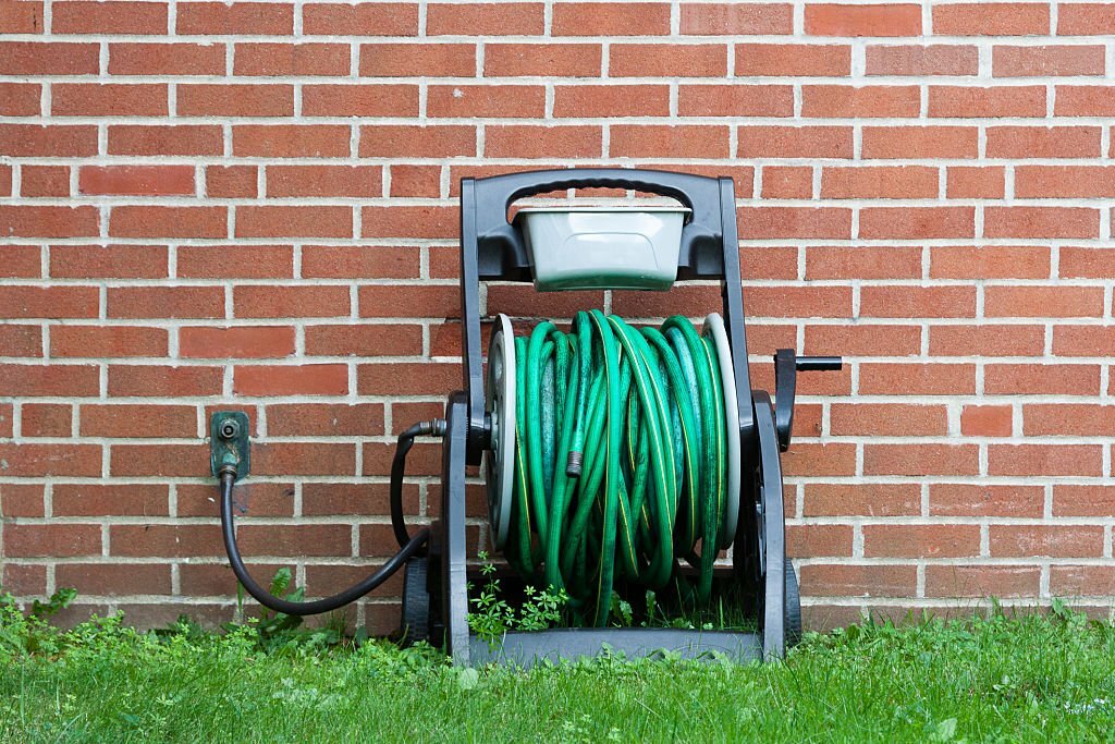 Effortless Mastery Choosing the Best Self Retracting Hose Reels