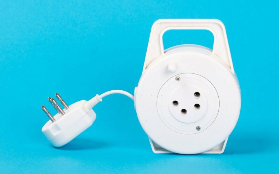 Best Guide About the Benefits of Retractable Phone Cords